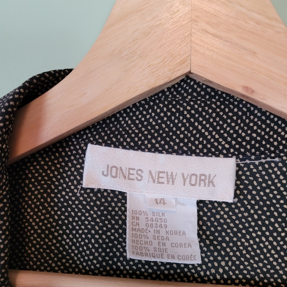 Jones NY black silk button up shirt black print shirt - Picture 5 of 7